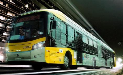 Mercedes renova frota de ônibus em São Paulo