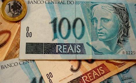 Economia brasileira cresce 7,4%, aponta Serasa