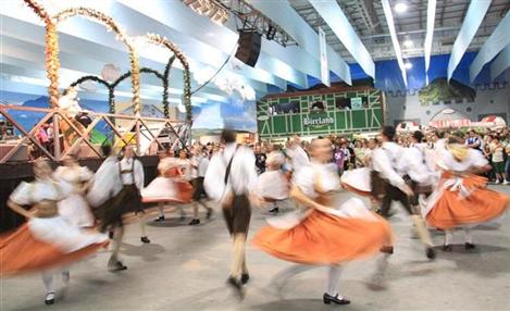 Câmara Brasil-Alemanha se prepara para receber empresas na Oktoberfest em Blumenau