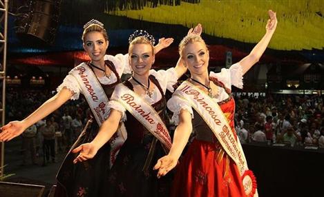 Oktoberfest de Blumenau aumenta venda de ingressos