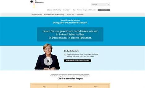 Merkel inicia diálogo online com alemães