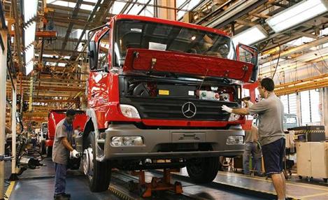 Mercedes-Benz recebe recursos do BNDES