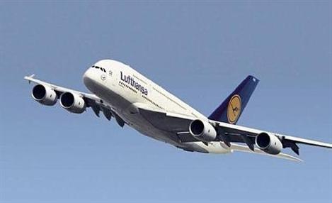 Grupo Lufthansa teve 103 milhões de passageiros em 2012