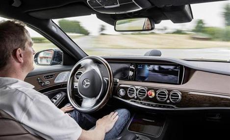 Mercedes faz amplo teste de direção autônoma